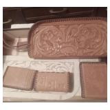 LEATHER PURSE WALLET & KEY HOLDERS