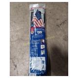 U.S FLAG & POLE SET