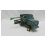 John Deere Toy Combine - 1/24th Scale -Diecast