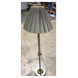 Swing arm floor lamp