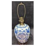 Vintage Chinese Blue & White Decorated Vase Lamp B