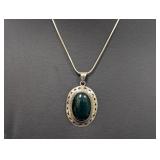 18" .925 Sterl Chain w/Green Stone Dome Pendant