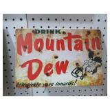 METAL MTN DEW ADV . SIGN