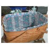 PICNIC STYLE LONGABERGER BASKET W/FABRIC LINER