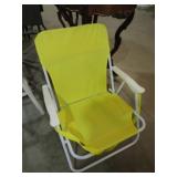 FOLDING BEACH CHAIR