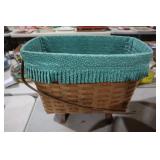 VINTAGE LONGABERGER BASKET