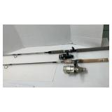 2 fishing rods with reels, Daiwa AG1350 and