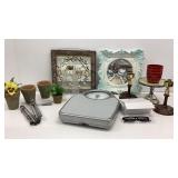 Home goods lot:  bathroom scale, wall decor,