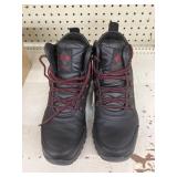 Columbia size 8 1/2 mens winter boots