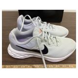 Nike size 8 1/2