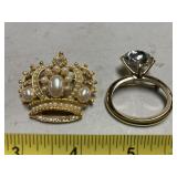 vintage gold tone Crown & diamond ring pins