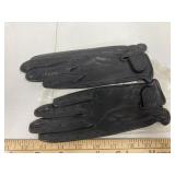 Size M/7 navy gloves