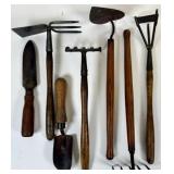 COLLECTION OF PRIMITIVE TOOLS