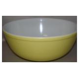 Vtg Pyrex Large Yellow 10 3/8" Mixing Bowl