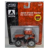 ERTL 1:64 AGCO DT225 Tractor 13376