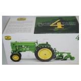 ERTL 1/16 John Deere Model 40T Wide Front Tractor