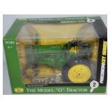 ERTL 1/16 John Deere Precision Key Model G Tractor