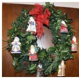 Christmas Wreath w/ 7 Hallmark Santa Ornaments