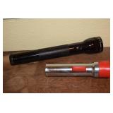 (2) Flashlight Lot w/ MagLite & Eveready