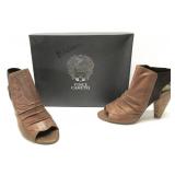 Vince Camuto Women