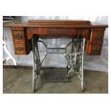 Antique Singer Sewing Machine Untested