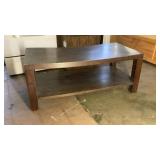 Coffee table w/ slide outs 19x23.5x47.5(71.5