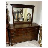 Dresser With Mirror