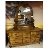 Dresser With Mirror