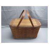 Old American Touring Picnic Basket