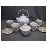 Pfaltzgraff Tea Kettle, Mugs, Sugar Bowl, Coasters