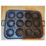 Cast iron muffin pan