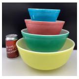 4 bols Pyrex nesting, couleurs primaires, 401 à