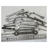 Assorted wrenches