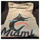 Miami Florida Marlins Large T-shirt