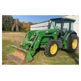 John Deere 5085E